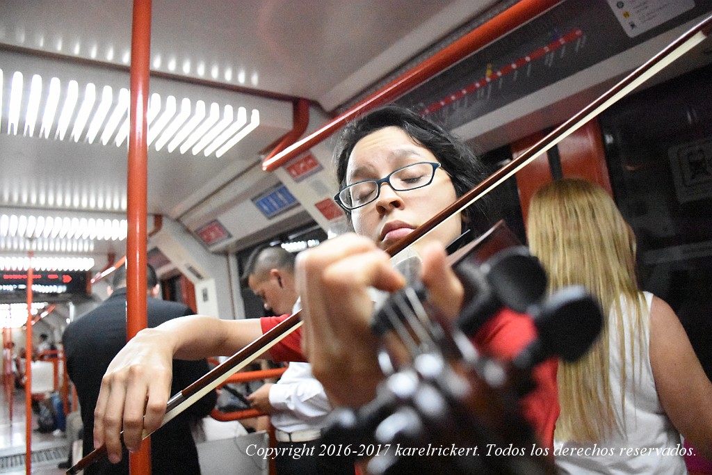 Rosangela Violinist.