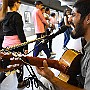 Strong.  Bondien: Vocals and Guitar. : Fotos Subte 13 24 Nov 2016