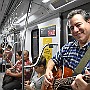 Angel.  Ángel Fabian Razzino: Vocal and Guitar. : Fotos Subte 37 20 Ene 2017