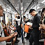 Cariñito. Cumbia Song.  Lucía de Paoli: Vocal and Guitar. Pedro Luyo: Vocal and Violin. : Fotos Subte 45 6 Feb 2017